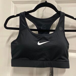 Nike Victory Bra size large, black, dry-fit new with tags